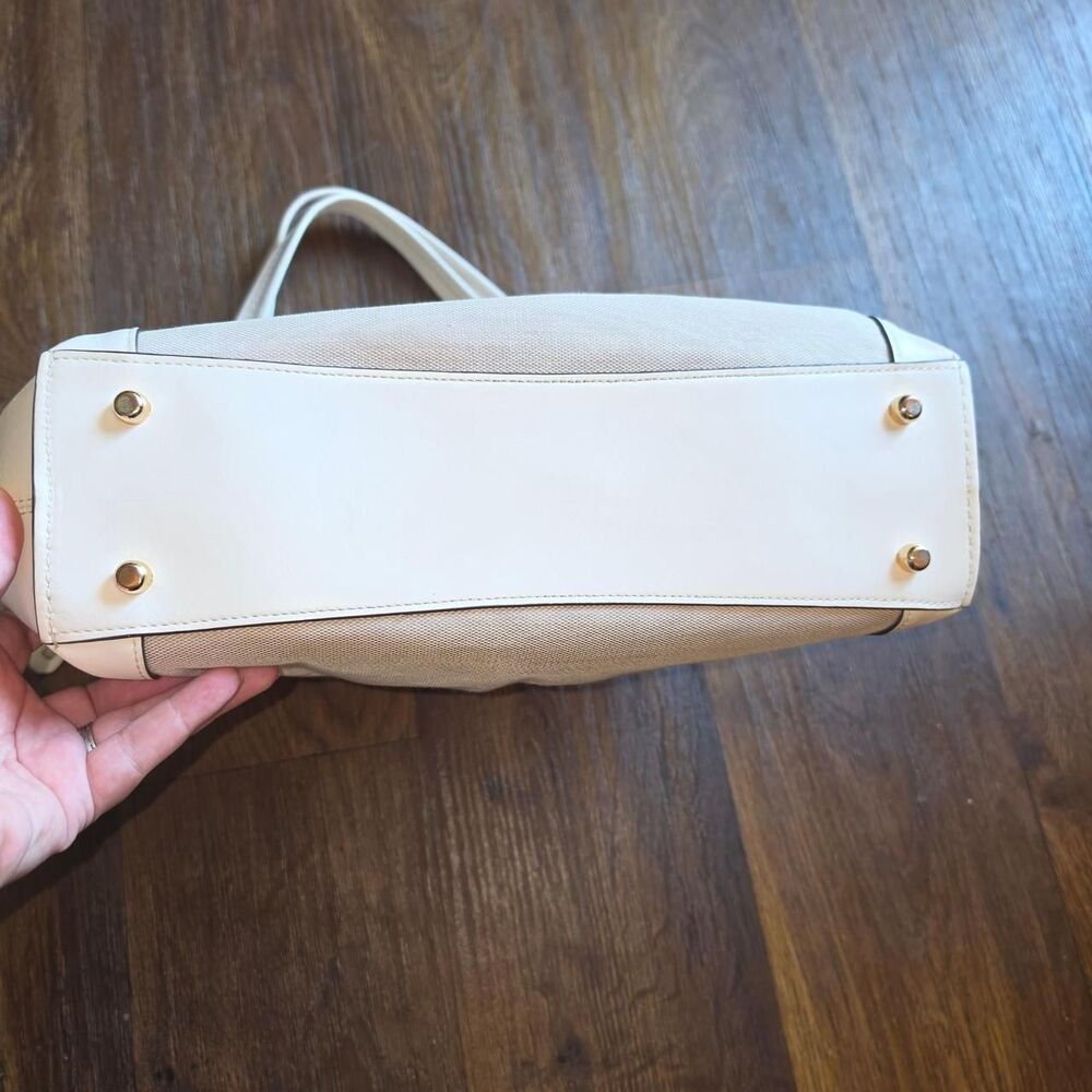Coach Women's Cream and Chalk Dalton 31 Handbag - Picture 4 of 8